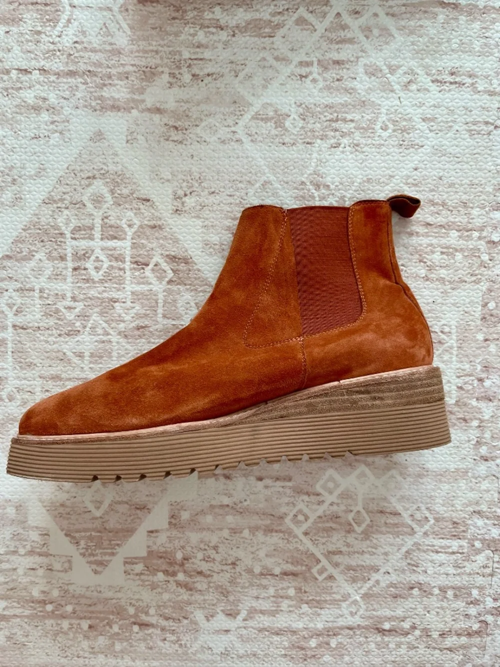 Anthropologie Silent D Unika Chelsea Boots